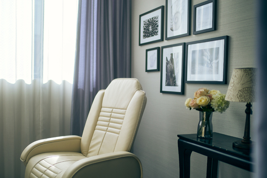 【大通駅】≪未経験・ブランク歓迎≫≪月8日休みor完全週休2日の選択制≫≪ボーナスあり！≫≪5連続休暇制度あり≫≪カウンセリング重視≫オーダーメイドの眉サロン「ANASTASIA MIARAY丸井今井 札幌本店（アナスタシアミアレマルイイマイサッポロホンテン）」からアイブロウスペシャリストの求人☆☆