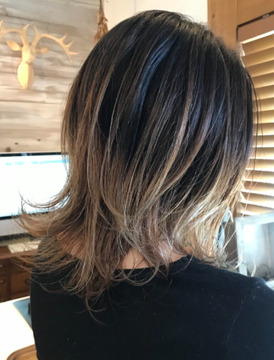 【上福原】≪完全週休二日制・社会保険完備・住宅手当あり≫アシスタントでも高収入が狙える給与設定！コンテストでの受賞歴やセミナー講師を務めるスタイリストが在籍しているアットホームな実力派ヘアサロン「kiitos（キートス）」からアシスタント（美容師）の求人★☆