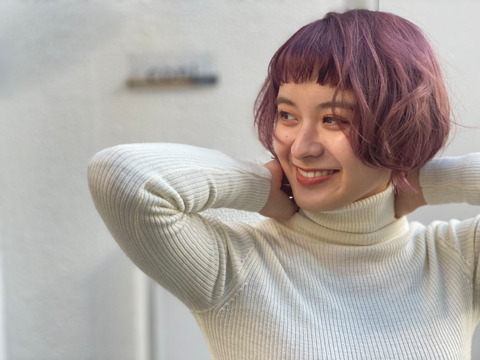 【千里山】≪新卒生歓迎≫≪完全週休2日制≫≪社会保険完備≫≪18時頃退勤OK≫営業中レッスンOK！有給の完全消化などプライベートも充実できる環境です！「coni（コニー）」からアシスタント（美容師）の求人★☆