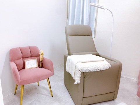 【池袋】≪まつげパーマ・アイブロウ専門店≫≪最大9連休取得可能！≫≪髪色ネイル自由≫≪社会保険完備≫サロンのポリシーはアイリストファースト！とにかく働きやすくて稼ぎやすいサロンで働きたい方必見です！「Bambish 池袋東口店（バンビッシュイケブクロヒガシグチテン）」からアイリスト（まつげパーマ・アイブロウ）の求人☆☆