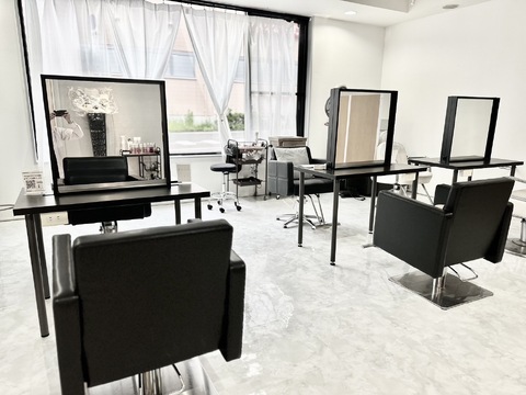 【天満】≪土日休みOK≫≪16時までに退勤可能≫≪客単価1万円以上≫≪マンツーマン接客≫≪カットカラー2時間枠≫≪スタイリストオンリー≫≪ママさんの応募歓迎≫髪質改善に特化したサロン！マンツーマン施術のため、ひとりひとりに寄り添って接客！キャリアアップ可能！「ORL’MENT（オルメント）」からスタイリスト（美容師）の求人★☆