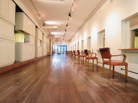 【表参道】≪営業時間内レッスンOK≫≪完全週休2日制≫先輩スタッフがメンターとしてしっかりサポート！仕事もプライベートも充実できる人気サロン！「MAKE’S（メイクス）」からアシスタント（美容師）の求人☆★