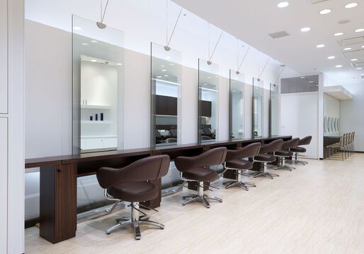 【みなとみらい】完全週休2日制＞＜社会保険完備＞抜群の待遇を擁する全国に展開するTAYAグループ☆入客チャンス〇月給30万円以上も可能♪TAYA みなとみらい東急スクエア店（タヤミナトミライトウキュウスクエアテン）からスタイリスト（美容師）の求人☆★