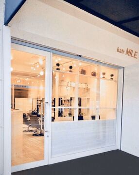 【武庫之荘】≪土日休みOK≫≪18時退勤可能≫≪新卒・通信生・未経験OK！≫女性ファッション雑誌にも掲載され、大人女性から大人気のお洒落サロン！年に2,3回ほどスタジオを借りて本格的な撮影もしています！「MILE.（ミル）」からアシスタント（美容師）の求人☆★