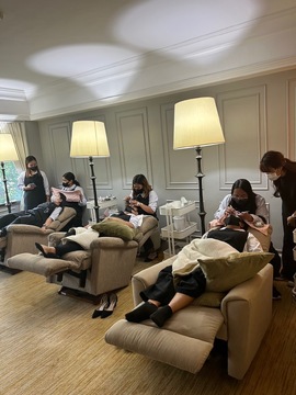 【銀座駅】≪未経験OK・有給の当日取得や半休の取得OK・月給40万円の実績あり・社会保険完備・実働8時間&月休8日≫東京の中心部で働いてみませんか？働きやすい環境であるため離職率が低く、勤続するスタッフさんばかりの老舗アイラッシュサロン「DOT1101 銀座店（ドットイチイチマルイチギンザテン）」からアイリスト（まつげエクステ・まつげパーマ・アイブロウ）の求人☆☆