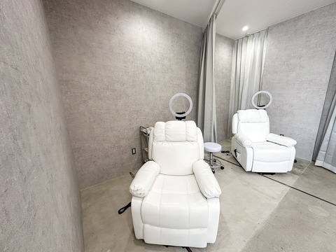 【野町駅】≪社会保険完備≫≪産休育休実績あり≫≪柔軟な働き方の相談可能≫≪各種インセンティブあり≫≪業務委託の税務サポートあり≫スタッフさんが働きやすい好条件を揃えた環境で、美容師として長く勤務できるサロンです。「moodtatemachi（ムードタテマチ）」からスタイリストの求人★☆