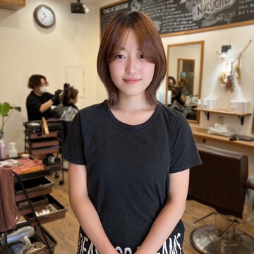 【西京極】≪未経験でも最短2ヵ月デビュー！≫≪完全営業内レッスン≫≪実働8時間／休憩1時間≫≪客単価6000円以上≫≪髪質改善≫美容師が楽しめる場所！！「biscue（ビスク）」からアシスタント（美容師）の求人☆★☆