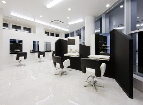 【相模大野】＜完全週休2日制＞＜社会保険完備＞大手ならではの抜群の待遇があり働きやすさ◎充実の教育体制があるので安心してスタイリストを目指せます！プライベートな時間もしっかり持てる！TAYA 相模大野店（タヤサガミオオノテン）からアシスタント（美容師）の求人☆★