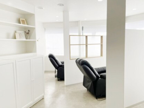 【駒込】≪社会保険完備≫≪服装ネイル髪色自由≫≪有給休暇あり≫≪独立・開業支援あり≫≪産休育休実績あり≫充実の研修制度があるので、未経験者でも安心して技術を学べます！「iro 駒込店（イロコマゴメテン）」からアイリスト（アイデザイナー・まつ毛エクステ）の求人☆☆