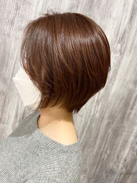 【心斎橋】≪月8休み≫≪整容国保あり≫デザインカラーと髪質改善に特化した大人女子向けのプライべートサロン！ゆったり落ち着いた雰囲気のお店でしっかり入客してもらえます！「CURIO（キュリオ）」からスタイリスト（美容師）の求人★☆