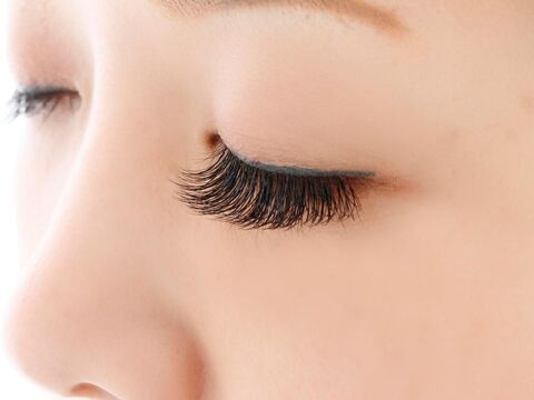 【河原町】向上心の高いスタッフさんと一緒に働きたい方にオススメ☆コンテスト受賞者多数輩出サロン☆アイラッシュの技術をしっかり学びたい方大歓迎！”Enchante（アンシャンテ）”からアイリスト（アイデザイナー・まつ毛エクステ）の求人☆☆