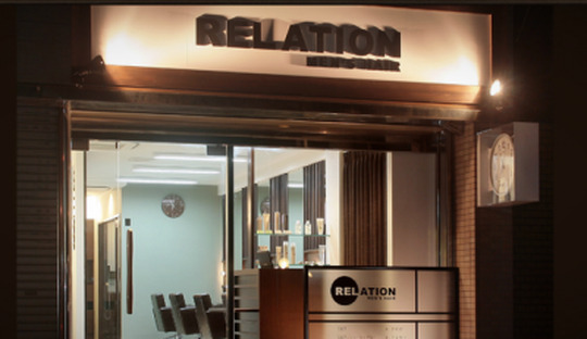 【なんば】≪月7,8日休み≫≪レッスンは営業時間内≫≪1年半デビューも可能≫≪社会保険完備≫メンズ専門店！美容と理容どちらのテイストも提供するので、幅広い技術を学んで経験できます！しっかり技術を学べる「RELATION（リレーション）」からアシスタント（美容師・理容師）の求人★☆★