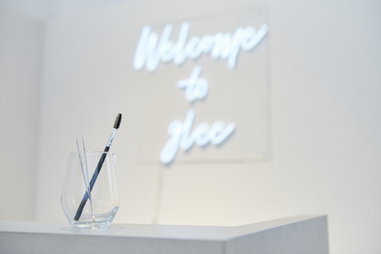 【越谷駅】≪社会保険完備≫≪服装ネイル髪色自由≫≪有給休暇あり≫≪独立・開業支援あり≫≪産休育休実績あり≫8割以上のスタッフが未経験での入社なのでサロンワーク経験が無くても安心の研修制度が人気！「glee 越谷店（グリーコシガヤテン）」からアイリスト（アイデザイナー・まつ毛エクステ）の求人☆☆