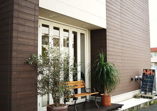 【有田】《連休年5回》《社保完備》毎シーズン連休あり！終業も17:30まで！長〜く美容師を続けていきたい方にオススメの地域密着型ヘアサロンanplan（アンプラン）からアシスタント（美容師）の求人☆★