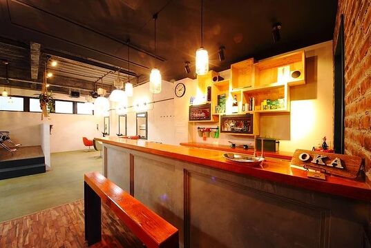 【真菅】≪社会保険完備≫≪日曜定休＆有給休暇有り≫スタッフさんの定着！これから一緒にサロンを大きくしていってくださる方をお待ちしています！！OKA hair（オカヘアー）からスタイリスト（美容師）の求人☆★