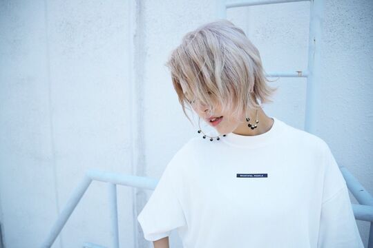 【南船場】≪社会保険完備≫≪正社員or委託で選択可能≫≪ヘア・系列のアイラッシュサロンにて無料施術OK！≫≪指名50～60％還元／フリー40％≫≪早番遅番制≫≪お休みや時間の相談OK≫お洒落な空間で自分に合った働き方をしませんか？「STUD（スタッド）」からスタイリスト（美容師）の求人☆★