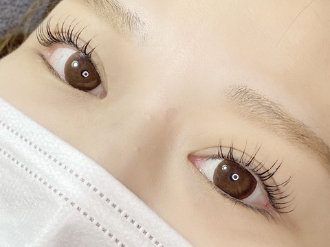 【瓢箪山】≪日祝定休≫≪アイリスト・ネイリスト募集≫トータルビューティーサロン！美容業界では珍しい水日祝定休でプライベートも充実させることができます！「Cure（キュア）」からアイリスト（まつげエクステ・まつげパーマ・アイブロウ）の求人☆★☆