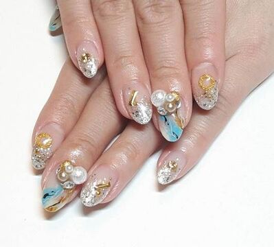 【西宮北口】≪完全週休2日制≫≪社会保険完備≫≪実働8時間≫経験者大歓迎！お仕事もプライベートも充実するサロン！かわいいお店が魅力的！アットホームサロン「nail and eyelash salon THREE（ネイル アンド アイラッシュ サロン スリー）」からネイリスト（ネイル）の求人☆☆