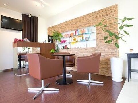 【我孫子】≪完全週休2日制≫≪社会保険完備≫≪寮完備≫着付けやメイクも学べる！ウィッグソムリエやホームヘルパー2級（介護資格）も取得可能！「HAIR MAKE UE2 AFECTO 我孫子前店（ヘアメイクウエニアフェクトアビコマエテン）」からスタイリスト（美容師）の求人☆★☆