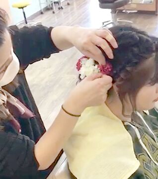 【間々田】◆日曜定休・社会保険完備・昼間の勉強会◆日曜定休や時短勤務も相談可能でママさんスタイリストも働きやすい！福利厚生の充実！安心して働ける環境が整ったサロン「RoteRoze 三和店（ローテローゼサンワテン）」からスタイリスト（美容師）の求人☆★