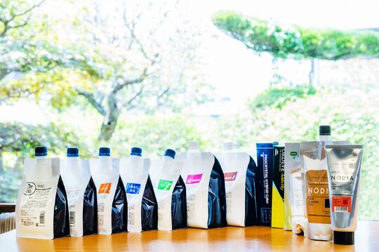 【長行東】≪社会保険完備・平均退勤時間18時頃・有給休暇あり≫オーナーさんから薬剤知識・スパの技術が学べます！落ち着きのある雰囲気で大人女性から大人気のヘアサロン「hair healing salon az luxury（ヘアーヒーリングサロンアズラグジュアリー）」からスタイリスト（美容師）の求人☆★☆