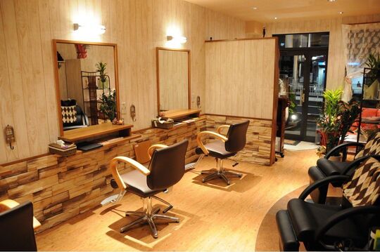 【相生山】◆完全週休2日制・マツエク、まつ毛パーマも学べる・社員寮あり・リフレッシュ休暇あり・社会保険完備◆高水準の月給も魅力！スタッフファーストを掲げる好待遇トータルビューティーサロン「tissue（ティッシュ）」からスタイリスト（美容師）の求人☆★☆