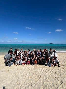 【恵比須】≪社保完備!!≫≪完全週休2日制≫≪家族手当≫など、しっかりとした待遇面から一生涯働いてもらえる環境が◎!!地域密着型アットホームサロン「LASSIC HAIR 三木本店（ラシックヘアーミキホンテン）」からスタイリスト（美容師）の求人☆★