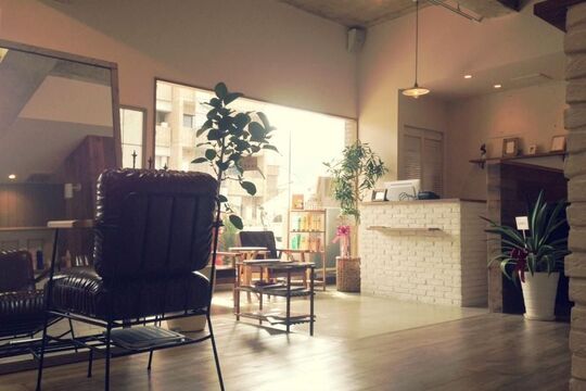 【嵯峨嵐山】≪20時迄に退勤OK≫≪入客チャンスあり≫豊富な手当ありで、働きやすい環境！！地域のお客様から愛されているので紹介でご来店のお客様も多数！アットホームサロン「hair&nail Lien（ヘアーアンドネイルリアン）」からスタイリスト（美容師）の求人☆★☆