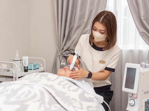 【池田駅】≪週3日、1日5時間～OK≫≪最低保障給あり≫≪髪色ネイル自由≫≪土日休み月2回までOK≫しっかりカウンセリングがしたい方にオススメ！ゆったりした居心地のいいサロンです！「salon de denphal（サロンドデンファレ）」からアイリスト（まつげエクステ・まつげパーマ）の求人☆☆