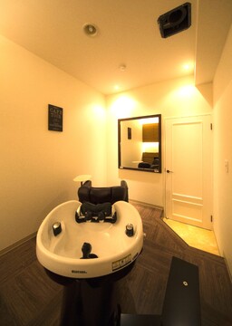 【JR三田】社会保険完備！確実にステップアップ出来る環境！トータルビューティサロン「hair&relaxation ecia（ヘアーアンドリラクゼーション エシア）」からアシスタント（美容師）の求人☆★