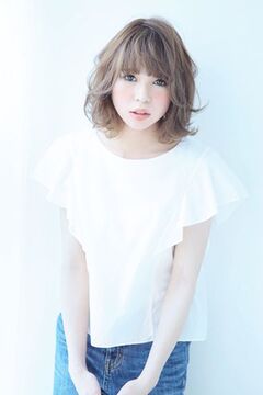 【河内花園】≪社会保険完備&月1回の日曜日定休あり≫営業内レッスンで基本19時台に退社可能！シーズン毎での撮影にも取り組み、トレンドを発信していきますよ！お客様とスタッフの距離も近い駅前の人気サロン。「abije（アビエ）」からアシスタント（美容師）の求人☆★☆