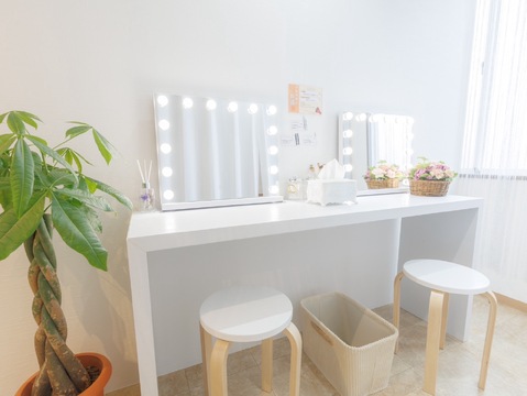 【川口駅】≪土日休みOK・社会保険完備≫休日や福利厚生は万全！手当も豊富です！ON、OFFメリハリをつけて働きたい方にオススメ！「EYELA 川口店（アイラカワグチテン）」からアイリスト（まつげエクステ・まつげパーマ・アイブロウ）の求人☆☆