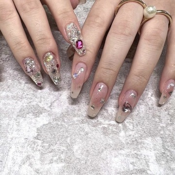 【中津】≪社会保険完備≫≪早番遅番制≫≪月8日休み≫実働8時間の休憩1時間保障！髪色ネイル自由のトータルビューティーサロン「Miss:R 中津店（ミスアールナカツテン）」からネイリスト（ネイル）の求人☆☆