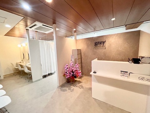 【京橋】≪アイブロウ&まつ毛パーマ専門店 ≫≪平日は11～20時、土日祝は10～19時までの営業≫≪完全週休2日制≫歩合給充実＆入客スタイルのカスタマイズOKで自分のペースで働ける！「grey 京橋店（グレイキョウバシテン）」からアイリスト（まつげパーマ・アイブロウ）の求人☆☆