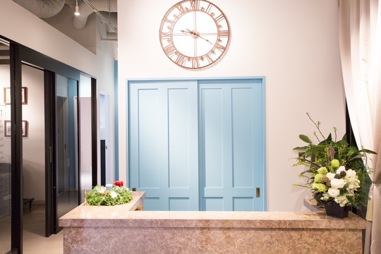 【江坂】≪社会保険完備≫駅からスグの好立地なので、入客チャンスもありますよ！ヘアケアとこだわりのヘッドスパでお客様から支持を集めるHair&Spa VARMA 江坂店（ヘアアンドスパヴェルマエサカテン）からスタイリスト(美容師)の求人☆★☆