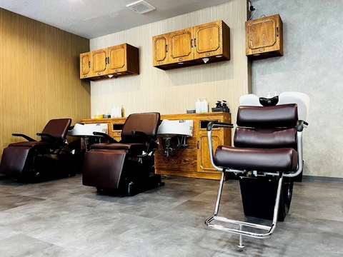 【出戸】≪月給26.4万円〜≫≪（平日）時給1400円～（土日）時給1700円～≫≪月8日休み≫≪土日休みOK≫≪社会保険完備≫老若男女問わず幅広い客層から支持されるサロンです！堅苦しいルールなどあまりないのであなたの個性を活かして働いてみませんか？「Hair salon Tane 平野出戸店（ヘアサロンタネヒラノデトテン） 」からスタイリスト（美容師）の求人☆★