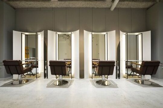 【紙屋町】正社員『選べる週休2日＆週休3日＆時短』有給休暇フル消化制度、プライベートも充実長期休暇取得可、社保完備！今なら入社お祝い金20万円支給！≪業務委託：フリー45％／指名50％≫高還元で集客抜群！ガッツリ稼いでいきたい方、プライベートも大事にしたい方必見！「CIEL 紙屋町店（シエルカミヤチョウテン）」からスタイリスト（美容師）の求人☆★