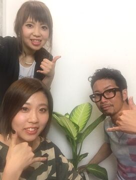 【西新】★社会保険完備★駅チカ★営業中のレッスンOKなので効率良く技術を学びスタイリストデビューを目指せます♪独自のカット理論でスタイルを作るアットホームサロン「angle（アングル）」からアシスタント（美容師）の求人★☆