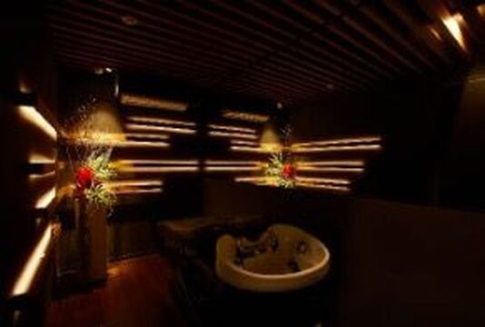 【御着】≪社会保険あり≫しっかりしたカリキュラムに沿って成長できる！個性を伸ばす風土でスタッフ同士の仲もとってもいいんです！スパや着付けも学べる人気サロン「SAKURA Beauty limb（サクラビューティーリム）」からアシスタント（美容師）の求人☆★☆