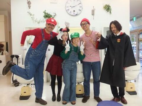 【東三国】【社会保険完備・育休・産休制度アリ】未経験・通信生・新卒生OK★長く働ける環境をお探しの方にオススメ！！セミナーの講師活動をされているオーナーさんなのでしっかり技術を学べる環境のヘアサロンMOSAIQUE（モザイク）からアシスタント（美容師）の求人☆★☆