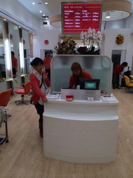 【樟葉】◇◆高額月給も狙えちゃう◆◇指名制はなく、来店されたお客様に順番に入っていきます。営業時間が終わればすぐに退社可能なので、プライベートを大切にすることが可能！今も続々と出店中で勢いのある会社！安心して長く勤めていける環境がありますよ「11cut くずはモール店（イレブンカット クズハモール」からスタイリスト（美容師）の求人☆★☆