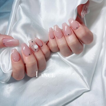 【京橋】≪未経験OK≫≪自由出勤制≫≪豊富なメニュー展開≫≪モデル集めサポートあり≫≪休憩スペースあり≫学生さんや社会人、主婦層からも大人気なサロン「lance nail（ランスネイル）」からネイリスト（ネイル）の求人☆☆
