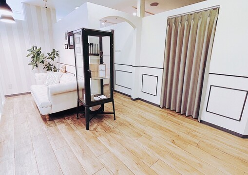 【本通】≪未経験も歓迎！≫≪有給消化率100％≫≪社会保険完備≫≪実働8時間≫長く安心して働ける環境を整えています！大人な女性が通う地域屈指の高単価サロン「hanabi NAMIKI（ハナビナミキ）」からアイリスト（まつげエクステ・まつげパーマ）の求人☆★☆