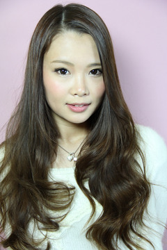 【北野白梅町】◇◆社会保険完備◆第3日曜日定休日◆◇あなたの夢を実現するために全力でサポート！！オーナーさんの夢はスタッフさんが夢を叶えること！そんなスタッフさん想いのオーナーさんや他のスタッフさんと一緒に成長していきませんか 「Hair Design LOISIR（ヘアーデザインロワジール）」からアシスタント（美容師）の求人☆☆