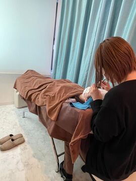 【柏駅】≪完全週休二日制・土日祝休みOK・社会保険完備≫休日や福利厚生面は万全！手当も豊富です！メリハリをつけて働きたい方にオススメのアイラッシュサロン「EYELA 柏店（アイラカシワテン）」からアイリスト（アイデザイナー・まつ毛エクステ）の求人☆☆