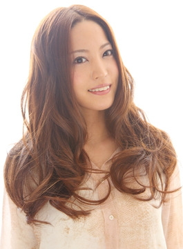 【南草津】≪月7,8日休み≫≪社会保険完備≫休みも多めでプライベートも充実♪近隣の若い世代のお客様方から多数の支持を得ているナチュラル系癒しサロン「ACCOLE milieu（アコレミリュー）」からスタイリスト（美容師）の求人☆☆