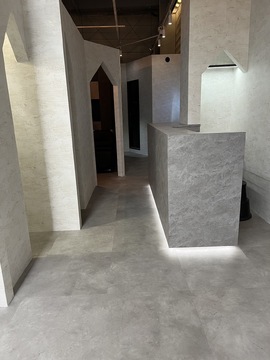 【大名】≪レイヤーカットやメンズカットが大人気≫≪完全週休2日制≫≪実働8時間／休憩1時間≫≪月1,2回土日休みOK≫≪雇用形態の変更OK≫ヒアリング重視！確かな技術力でお客様からの支持抜群な人気サロン！「Lay.（レイ）」からスタイリスト（美容師）の求人☆★☆