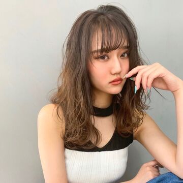 【上津バイパス】≪完全週休2日制・完全歩合制も選択可能・土日祝の希望休OK・社会保険完備≫お休みや福利厚生面が充実！働き方がえらべるのでひとつのサロンで長く勤続したい方にオススメ！トレンドを取り入れたスタイルやデザインカラーが人気のヘアサロン「LOVERIA KAMITSU（ラヴリアカミツ）」からスタイリスト（美容師）の求人☆★