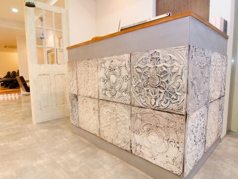 【JR元町】≪社会保険あり!!≫≪フリー40％／指名50％還元♪≫≪高単価の集客で入客チャンス大◎≫月給30万円以上稼ぐ事が可能“little PORTO sannomiya（リトル ポルト サンノミヤ）”からスタイリスト・jrスタイリスト（美容師）の求人★☆