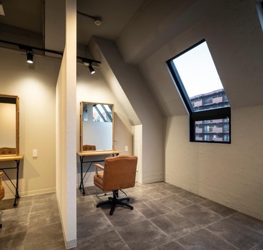 【水道町駅】≪完全週休3日制もOK・土日休み相談OK・社会保険完備・月給24万円保証・時短勤務OK≫還元率も高く収入、お休み共に充実できる環境です！髪質改善が強い完全予約制マンツーマンヘアサロン「ノンダメージサロン（R） 熊本上通り店（ノンダメージサロンクマモトカミトオリテン）」からスタイリスト（美容師）の求人☆★